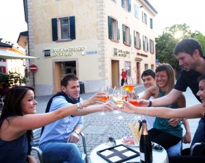Aperitivo Spritz Levico 5 - B. Mancini 2011