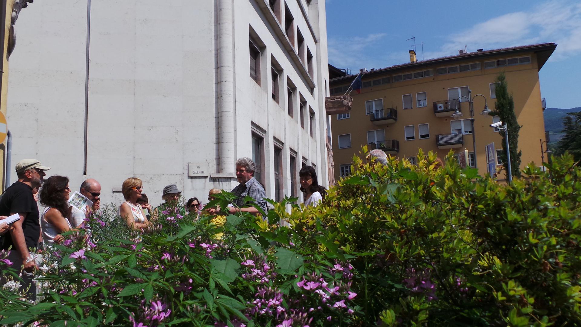 TREKKING URBANO E…CHI INQUINA PAGHI
