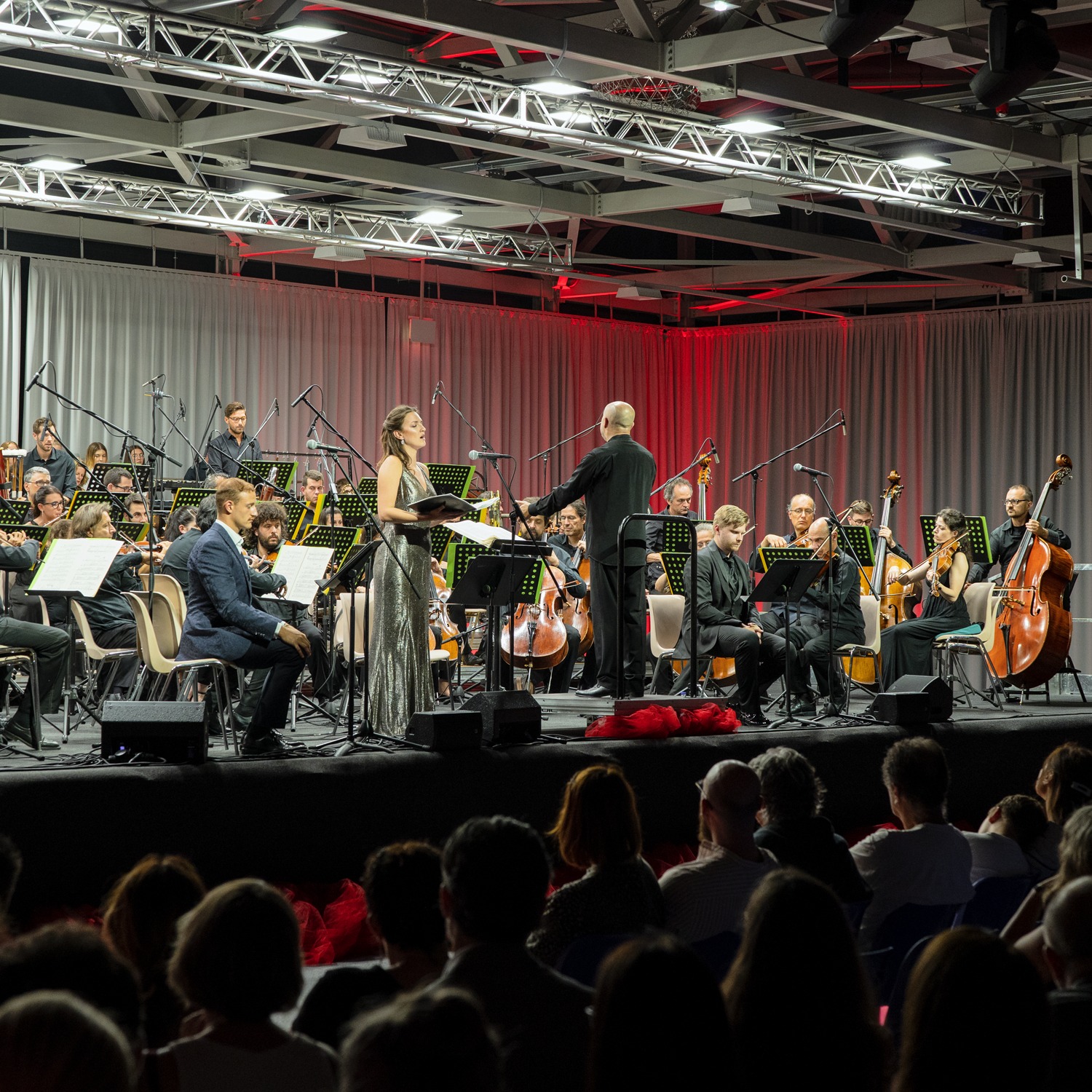 RIVA DEL GARDA APPLAUDE CARMINA BURANA