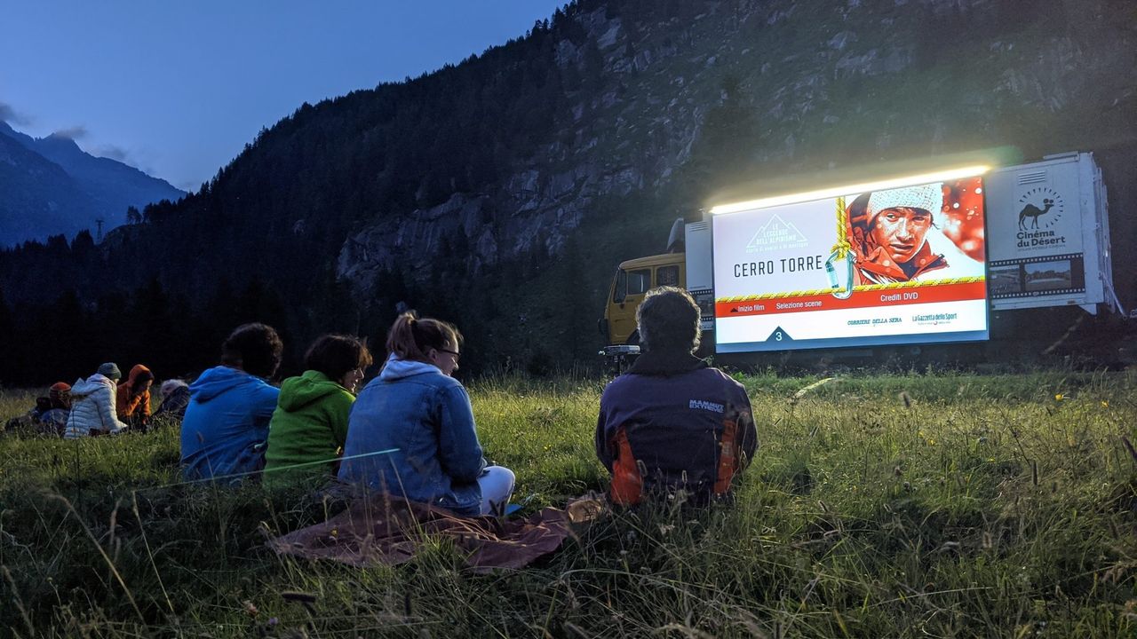 SUPERPARK: PROIEZIONI DA MOZZAFIATO CON I CINEMA NEL BOSCO