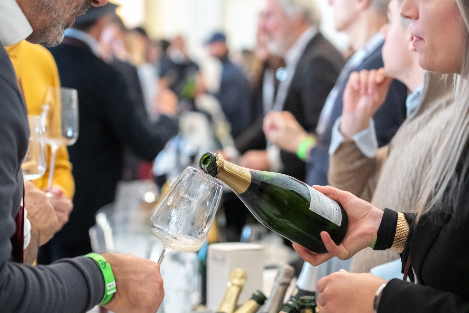 Una degustazione di spumante al Merano WineFestival, immagine di repertorio
