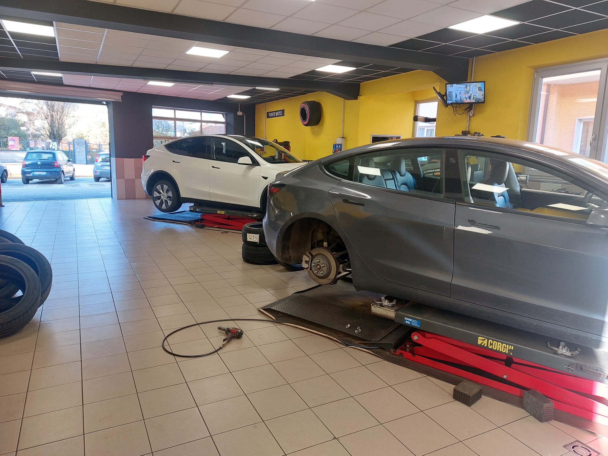 LA SICUREZZA PRIMA DI TUTTO A TRENTO: TU HAI CONTROLLATO LO STATO DELLE GOMME DELL’AUTO?