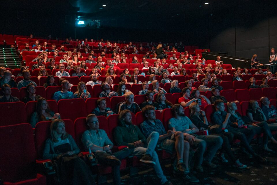 Voglia di esserci: cinema, teatro e sagre d’autunno