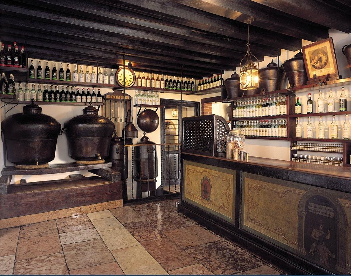 SAI QUALE E’ STATA LA PRIMA GRAPPA D’ITALIA ? NASCE A BASSANO DEL GRAPPA. ECCOLA