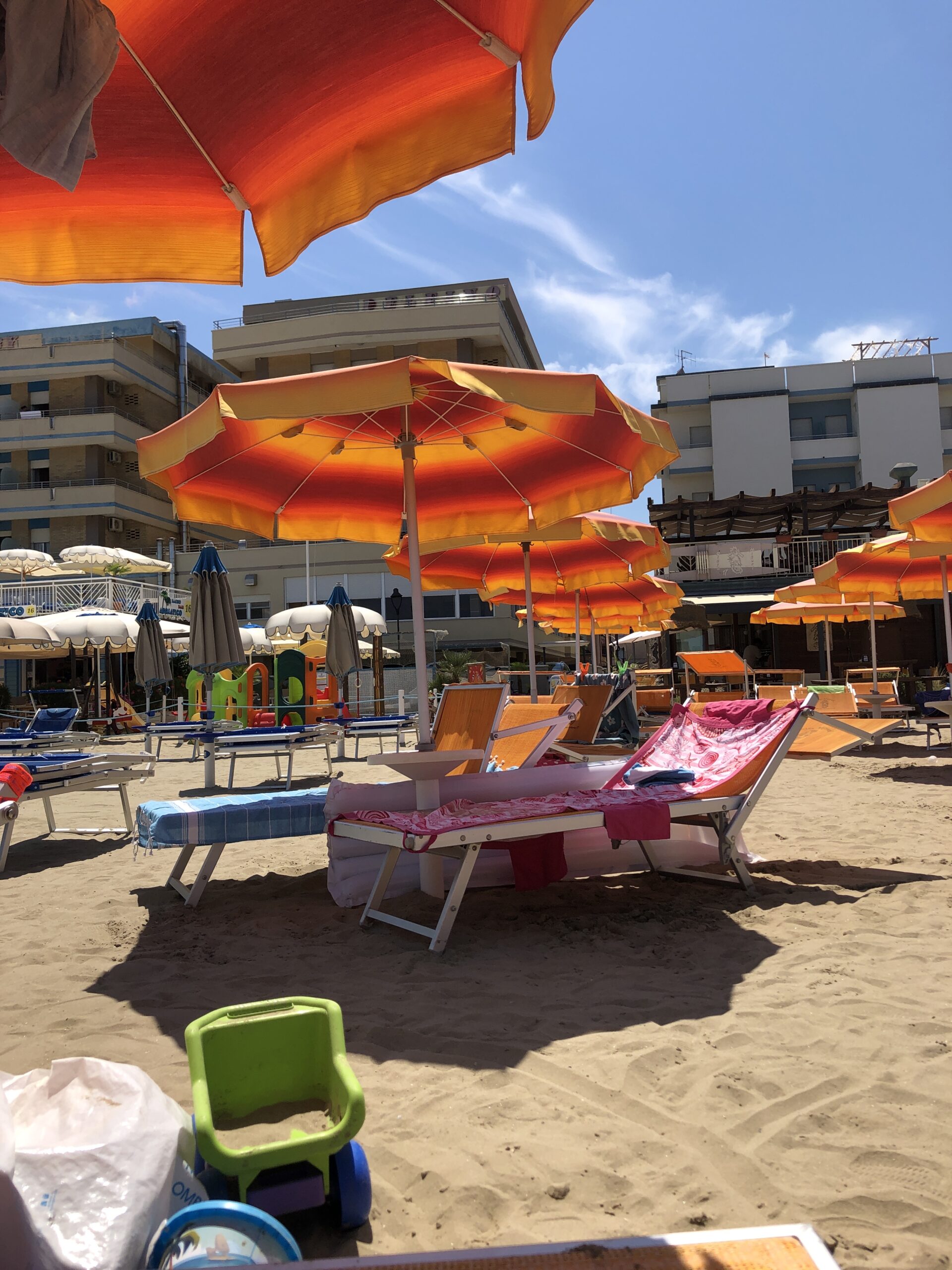 LA REGOLA NON SCRITTA DELLA SPIAGGIA