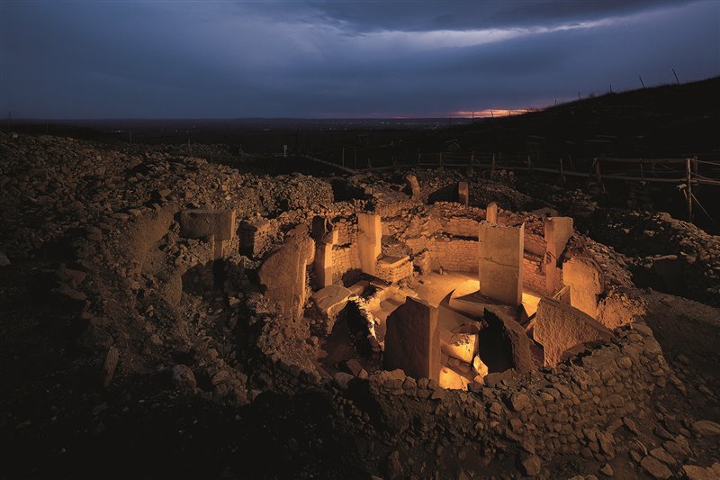 DOSSIER CRONOLOGIA PROIBITA: LA STORIA DELLA TERRA CHE NON TI INSEGNANO