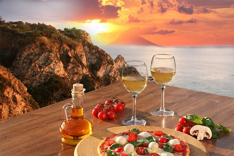 LE 4 ITALIE A TAVOLA: COME CAMBIA DAVVERO IL MODO DI MANGIARE IN ITALIA